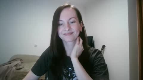 Snapshot of miliah chatting on 10.13.25 miliah online show from 10.13.25
