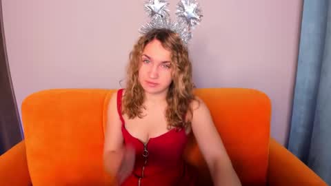 milkablond online show from 02.14.25