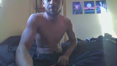 Snapshot of milkchocolatesensei chatting on 01.12.25 Milk Chocolate Sensei online show from 01.12.25