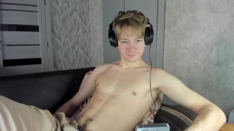 Isaac online show from 02.03.25