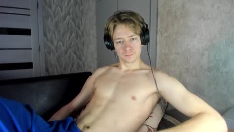 Isaac online show from 02.04.25