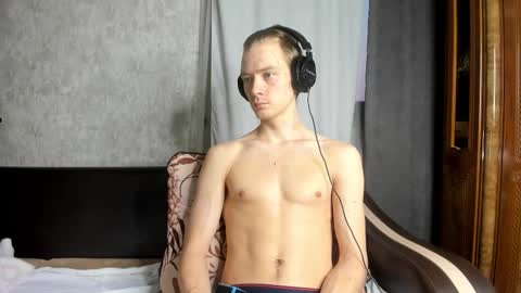 Isaac online show from 11.11.25