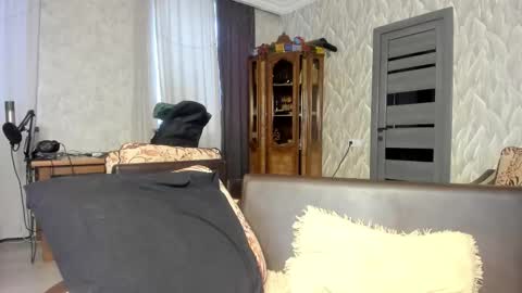 Isaac online show from 02.09.26