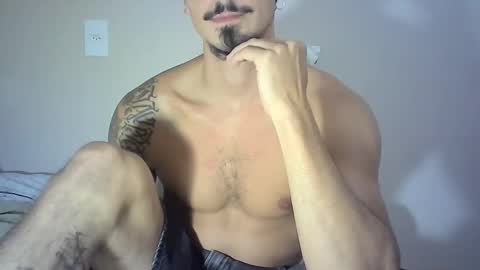 Snapshot of milkoffee chatting on 01.27.25 milkoffee online show from 01.27.25