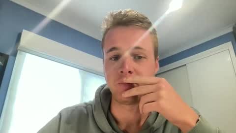 Milkplease online show from 11.16.25