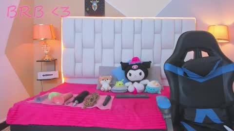 Snapshot of milkwhore1 chatting on 09.10.25 Michelle online show from 09.10.25