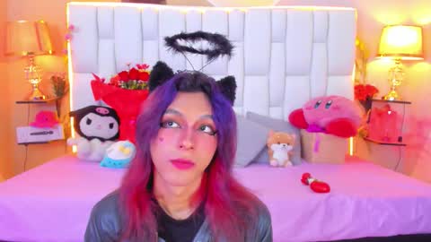 Snapshot of milkwhore1 chatting on 10.11.25 Michelle online show from 10.11.25