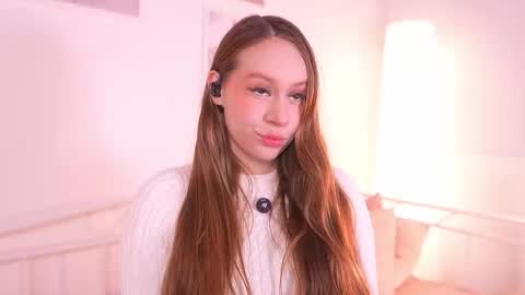 milky_0 online show from 10.19.25