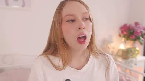 milky_0 online show from 04.17.26