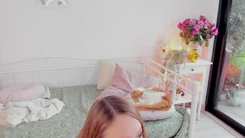 milky_0 online show from 04.18.26