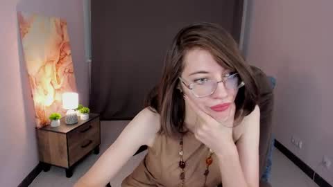 Snapshot of milky_jenny chatting on 08.01.26 Eva online show from 08.01.26