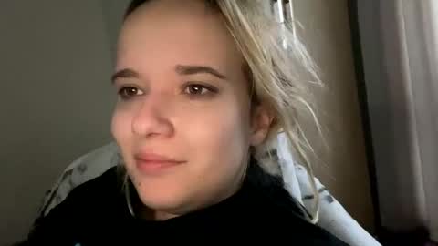 milkybaby269137 online show from 12.30.24