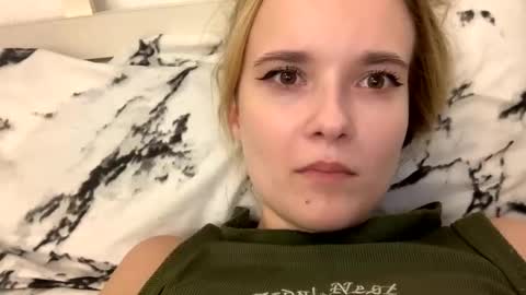 milkybaby269137 online show from 02.08.25