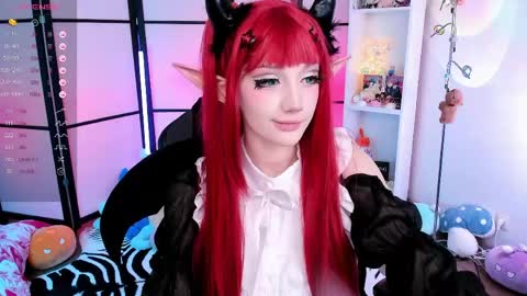 Snapshot of milkycute chatting on 05.18.26 milky cute online show from 05.18.26