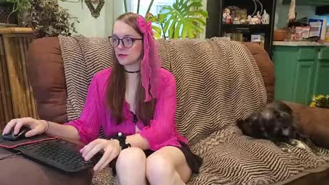 Peach Doll online show from 12.16.24