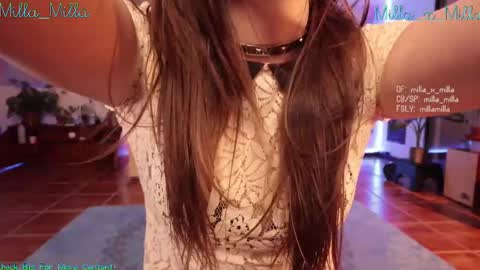 Snapshot of milla_milla chatting on 02.10.25 milla_milla online show from 02.10.25
