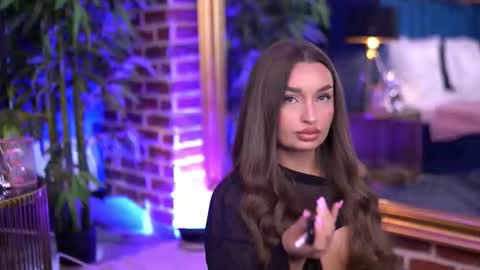 Milla online show from 11.10.25