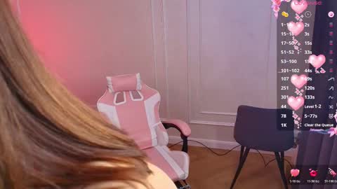 millaa_bella online show from 04.10.26