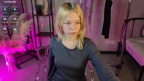 Hello  Im Mila online show from 09.29.25