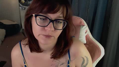 Snapshot of millapoolys chatting on 02.21.26 Milla online show from 02.21.26