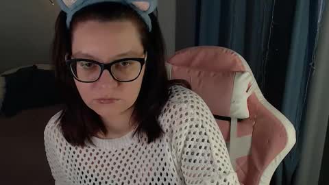 Snapshot of millapoolys chatting on 02.26.26 Milla online show from 02.26.26