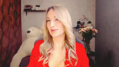 Snapshot of millaxqueen chatting on 02.27.25 MillaXQueen online show from 02.27.25