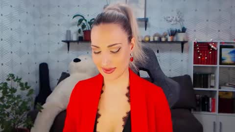 MillaXQueen online show from 03.19.26