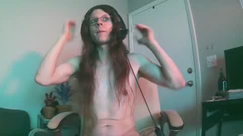 Snapshot of millenamoo chatting on 09.24.25 millenamoo online show from 09.24.25