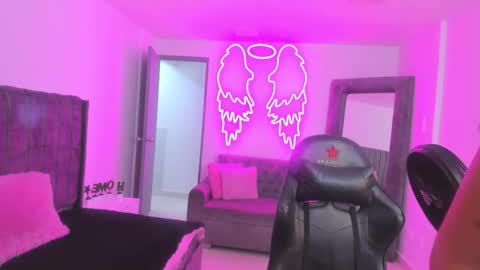 Snapshot of miller_silvana chatting on 02.24.26 miller_silvana online show from 02.24.26