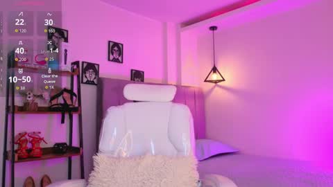 miller_vanessa_ online show from 04.09.26