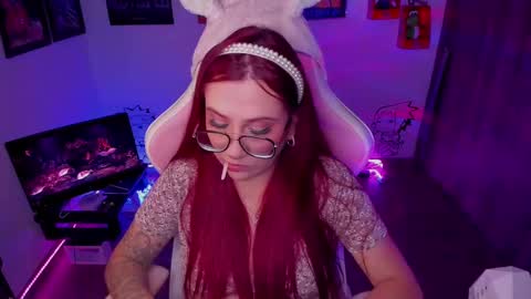 Snapshot of milly_yako chatting on 02.10.25 Monkey D Maddie online show from 02.10.25