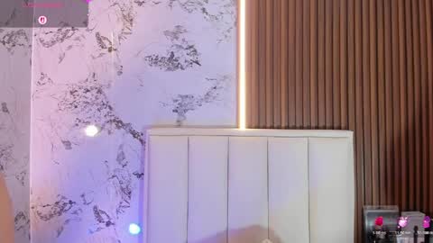 Snapshot of millyevans1 chatting on 05.22.26 millyevans1 online show from 05.22.26