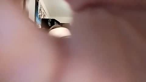 miloanj online show from 11.28.25