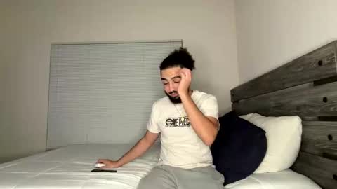 MilahMilosh online show from 10.19.25