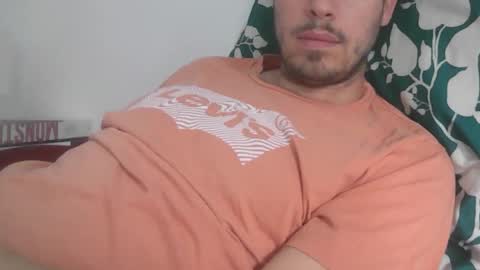 Snapshot of milowww1601 chatting on 11.19.25 milowww1601 online show from 11.19.25