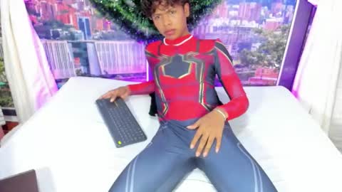 miltondelis online show from 11.21.25