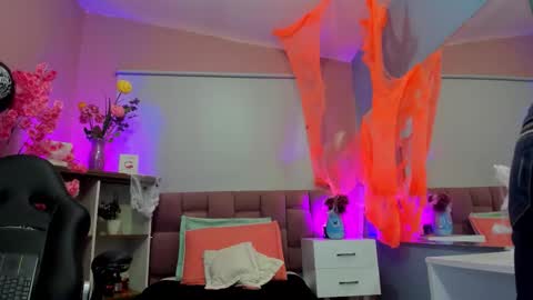  Milu Belucci  online show from 10.18.25