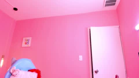 milu_carbajal_x online show from 02.20.26