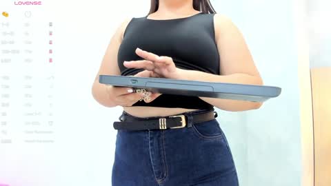 Snapshot of milu_gomez chatting on 01.07.25 Milu Gomez online show from 01.07.25