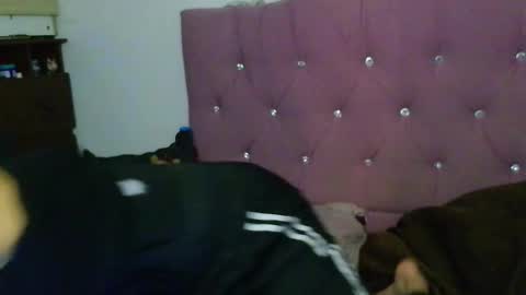 Snapshot of milucortes2529 chatting on 09.27.25 vaiolet 25 online show from 09.27.25