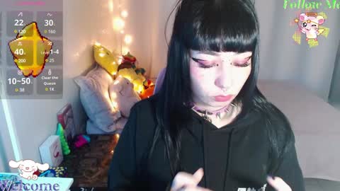 mily_milk_ online show from 01.15.25