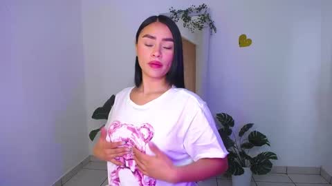 Mily Ortiz online show from 03.11.26