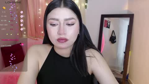 Snapshot of mily_thomson_b chatting on 04.30.26 Mily online show from 04.30.26
