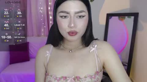 Snapshot of mily_thomson_b chatting on 06.07.26 Mily online show from 06.07.26