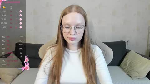 Snapshot of milymi_ chatting on 11.10.25 Milena and Jasper online show from 11.10.25