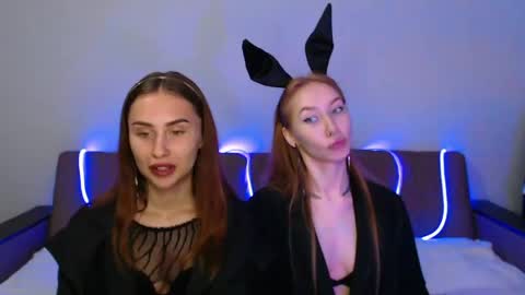 mimi_red online show from 04.20.26