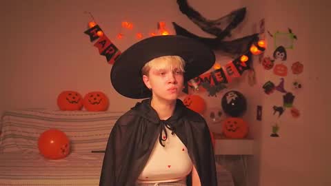 Sonya online show from 10.30.25