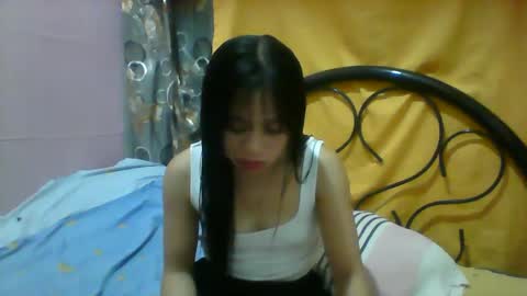 mimiyolove online show from 02.19.25