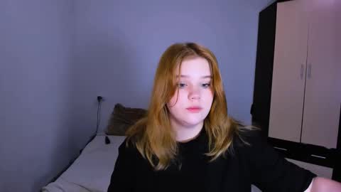 hi Im Mina  online show from 12.20.25