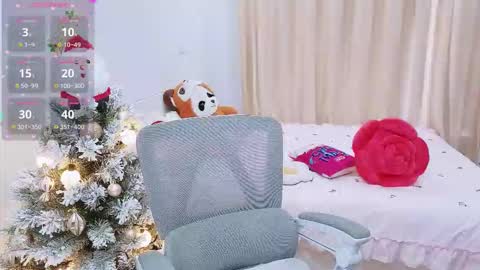 mina_686 online show from 12.17.25